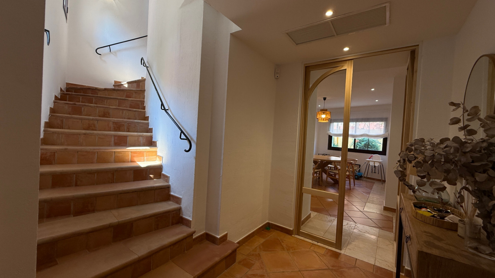 Villa con piscina privada dentro de urbanización privada en el Golf de Santa Ponsa