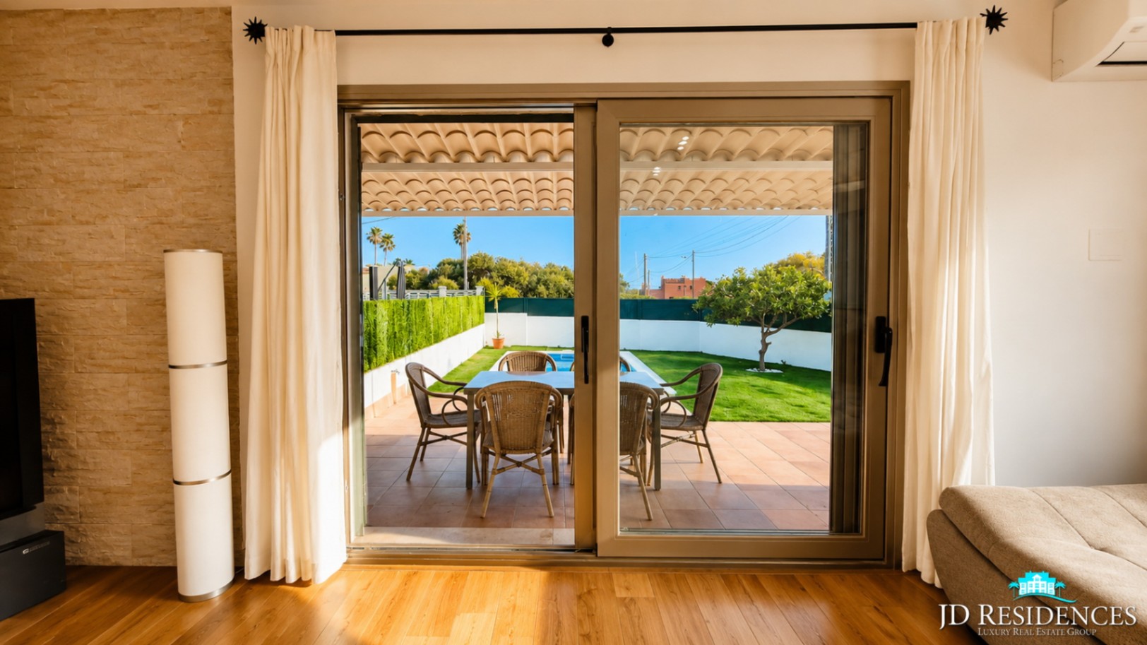 290726 - REIHENHAUS *FERIENLIZENZ* POOL - MEERBLICK