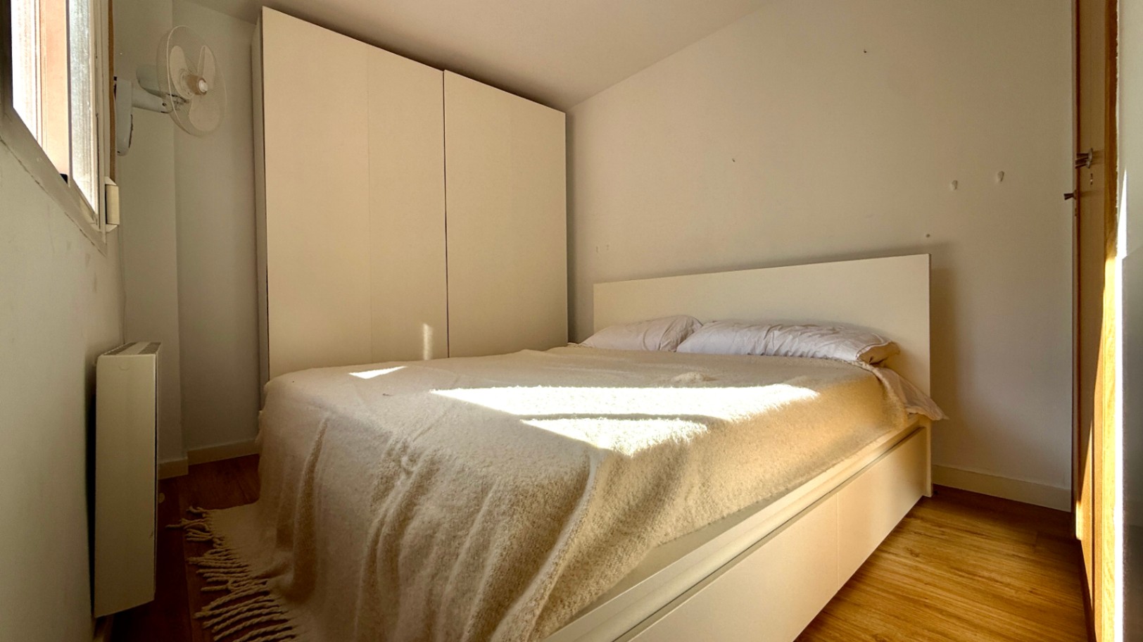 240926 - Port Andratx appartement 2 chambres vue latérale sur la mer