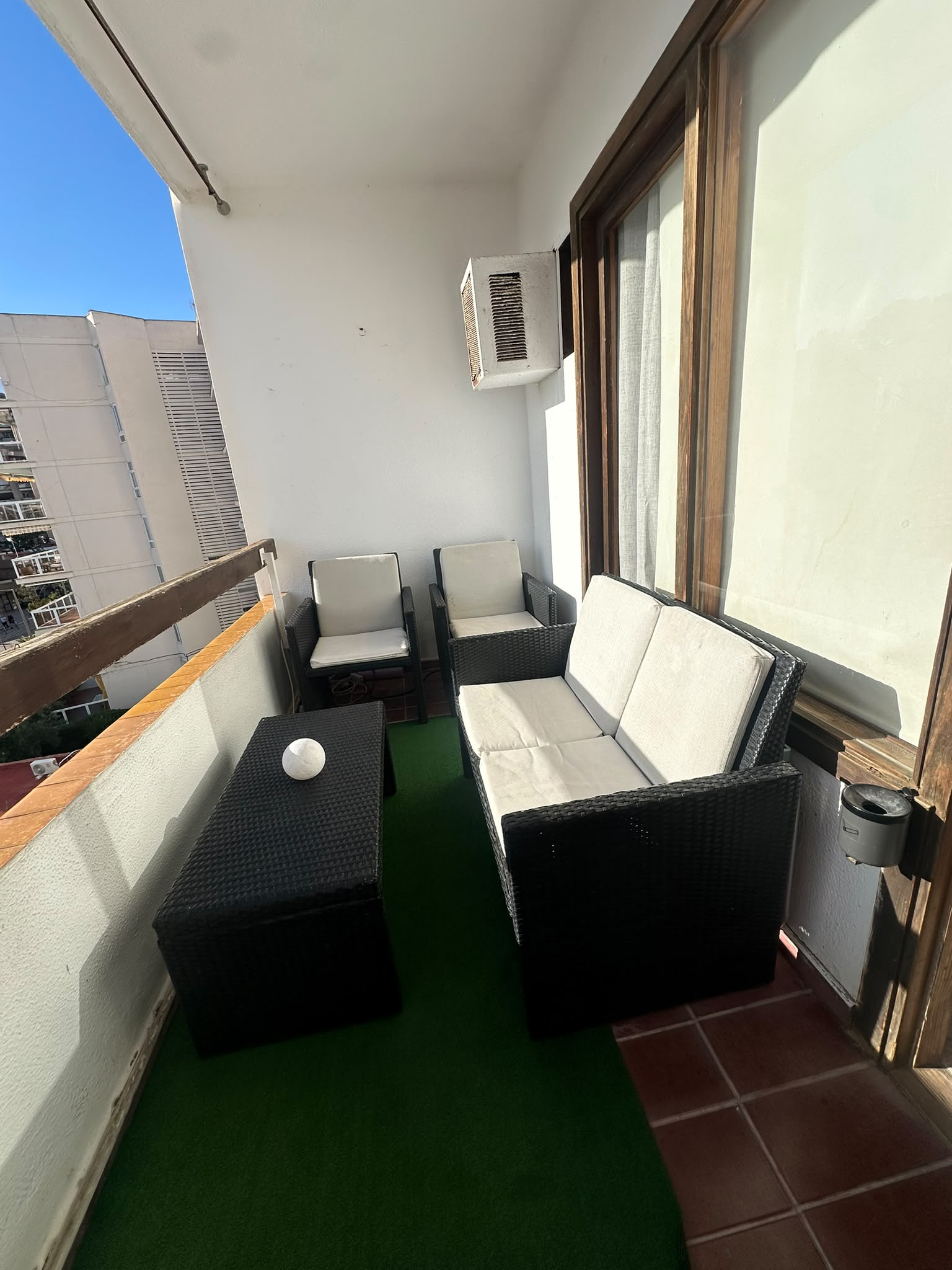121026 - Appartement à Cala Mayor avec vue sur la mer et balcon.