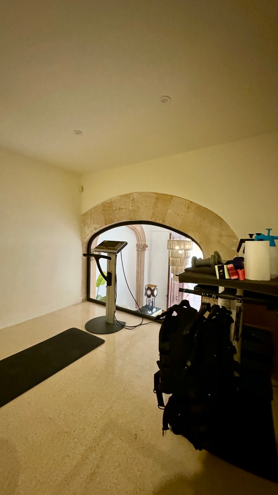 131026 - Transfer of established aesthetic clinic premises
