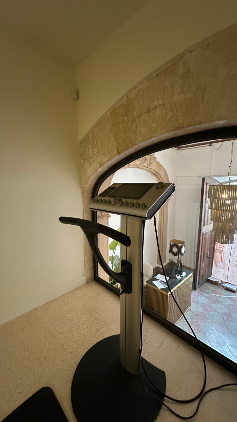 131026 - Transfer of established aesthetic clinic premises