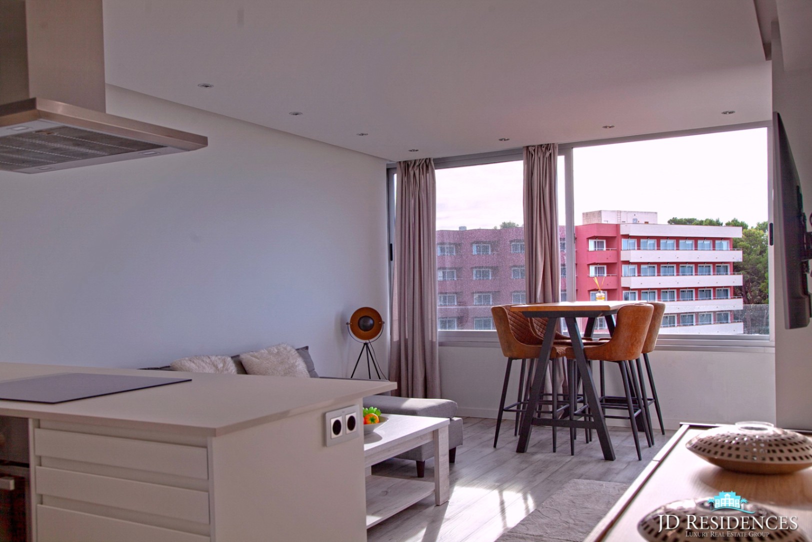 Portals Nous Penthouse apartment with sea views, renovated + parking!
