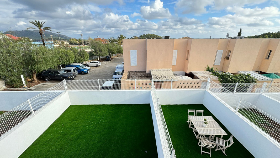Capdepera Mallorca Maisons triplex avec garage ! Nouveau