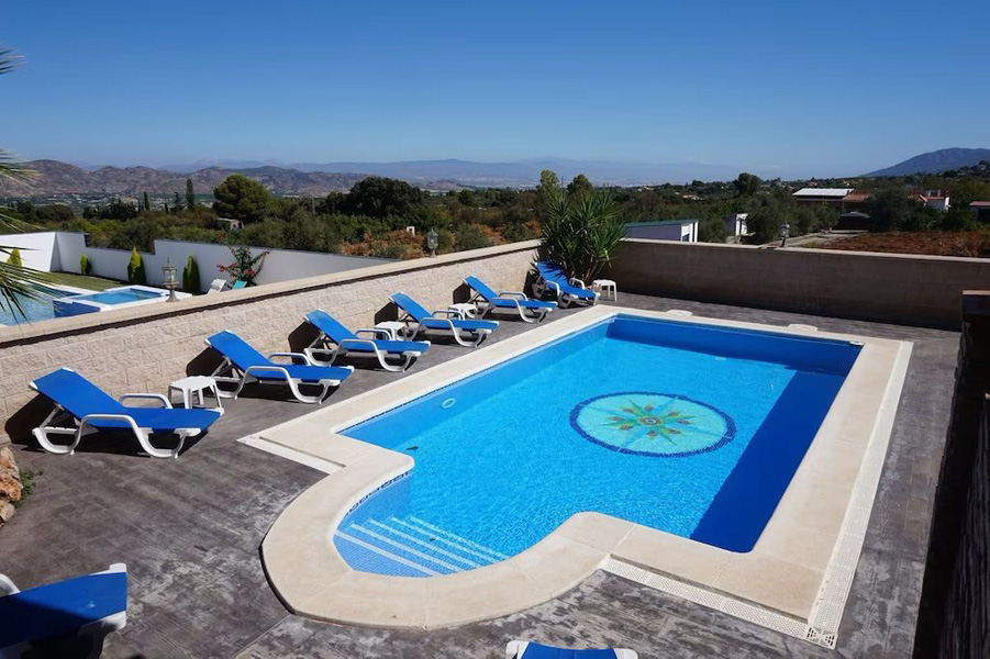 Alhaurin El Grande (Málaga) 30 min Marbella Villa with sea views